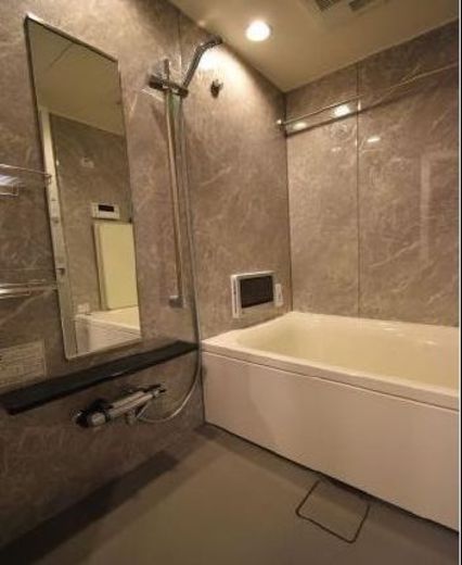 ALTERNA錦糸町 (オルタナ錦糸町)