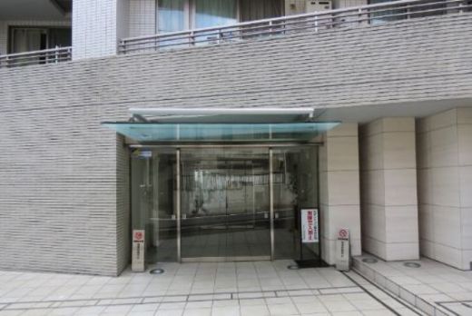 ピアース若林