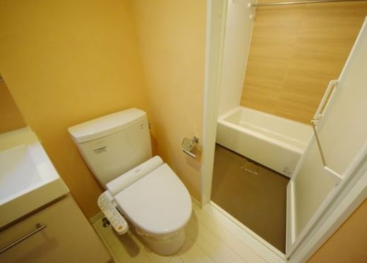 ザ・リバーハウス