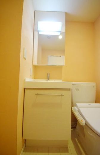 ザ・リバーハウス