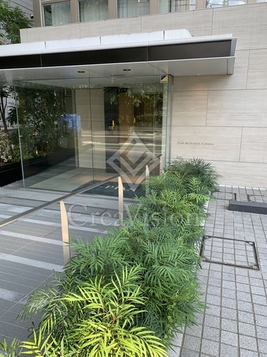 ピアース新宿三丁目