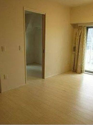 ベリスタ下高井戸駅前