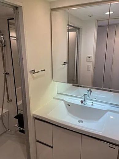 ベリスタ下高井戸駅前