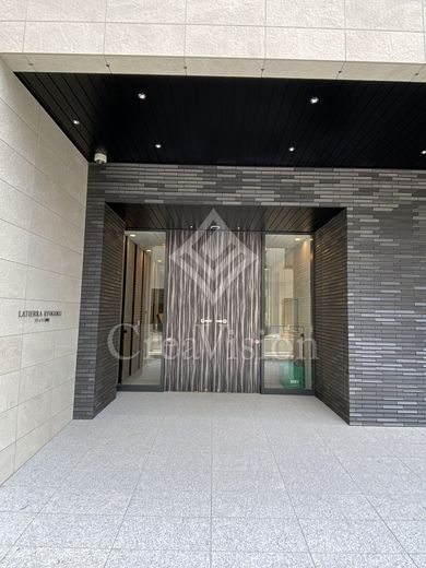 ラティエラ両国