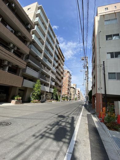 ラティエラ両国