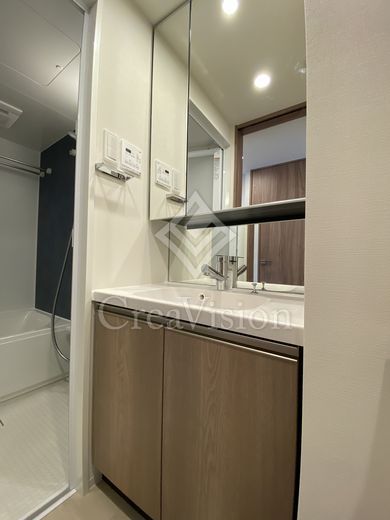 ラティエラ両国