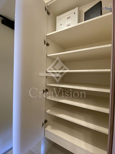 ラティエラ両国