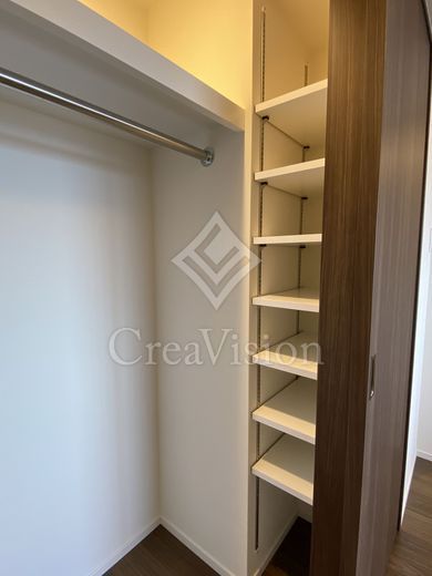 ラティエラ両国