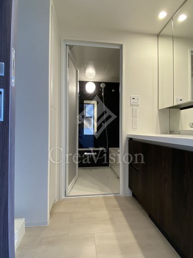 ラティエラ両国