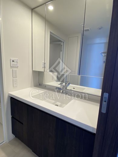 ラティエラ両国