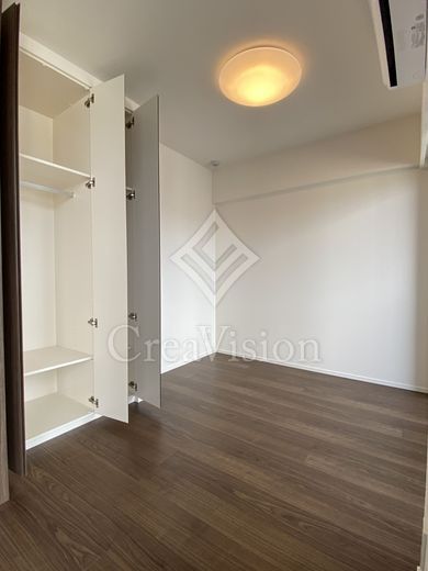 ラティエラ両国