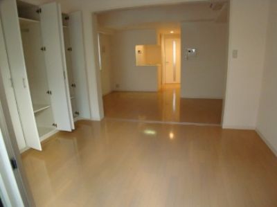コンフォリア新宿御苑2
