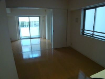 コンフォリア新宿御苑2