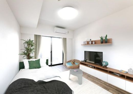 エストゥルース小竹向原