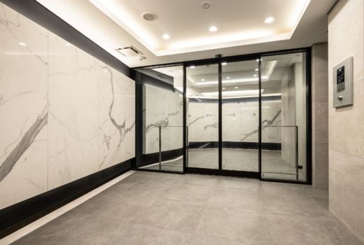 スターヒルズ関内