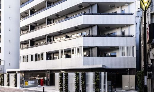 スターヒルズ関内