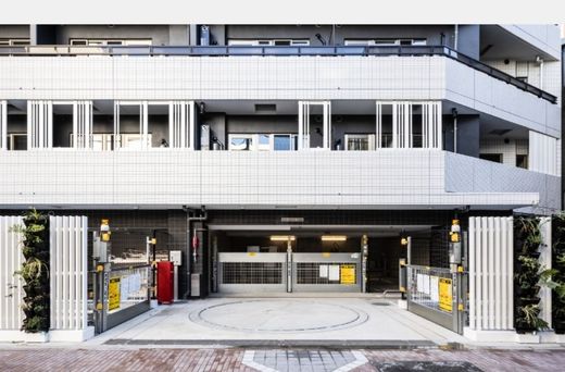 スターヒルズ関内