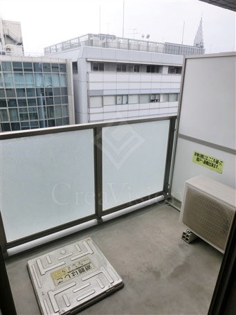 コンフォリア新宿御苑1