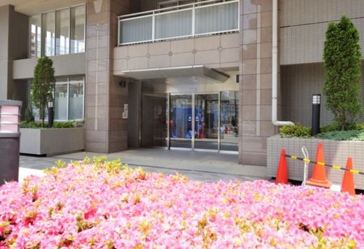 ドゥーエ横浜駅前