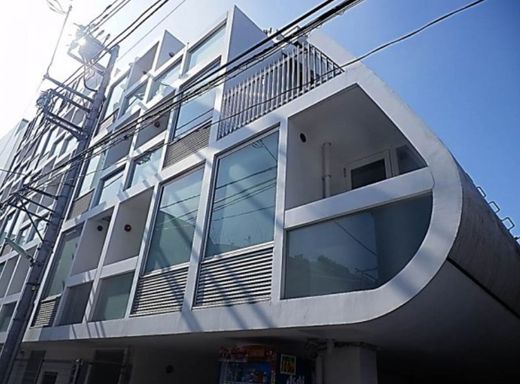 LUXENA HIGASHI-KOENJI (ラグゼナ東高円寺)