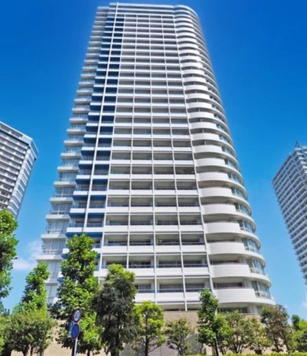 M.M.TOWERS the West (エムエムタワーズ・ザ・ウエスト)