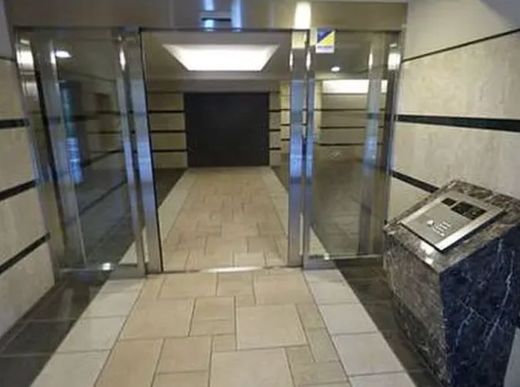 プレサンス新宿御苑前アルティメット