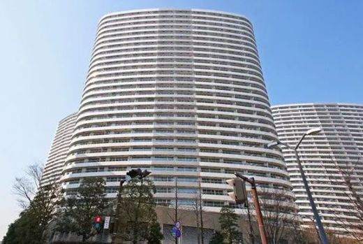 M.M.TOWERS FORESIS (エムエムタワーズフォレシス)