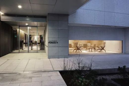 M.M.TOWERS FORESIS (エムエムタワーズフォレシス)