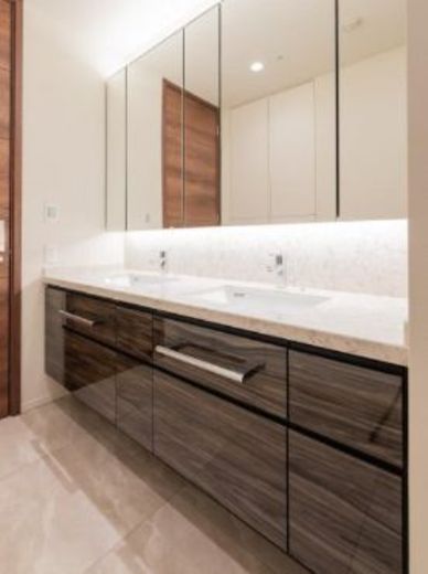 プラティーヌ市ヶ谷曙橋