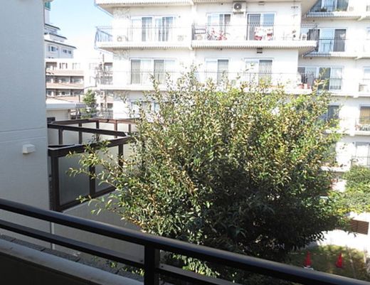 クレストガーデン自由が丘