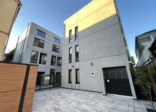 FLUFFY自由が丘 (フラッフィー自由が丘)