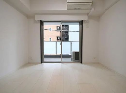 MAXIV関内 (マキシヴ関内)
