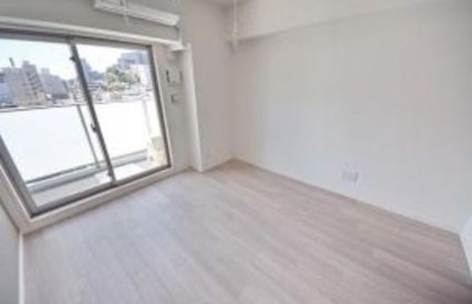 ロイジェント磯子