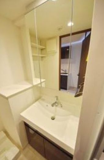 ロイジェント磯子