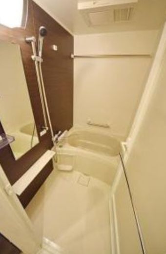 ロイジェント磯子