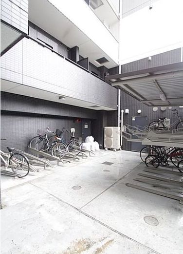 グランド・ガーラ桜木町駅前