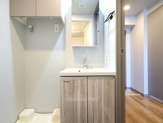 ALTERNA横濱阪東橋 (オルタナ横濱阪東橋)