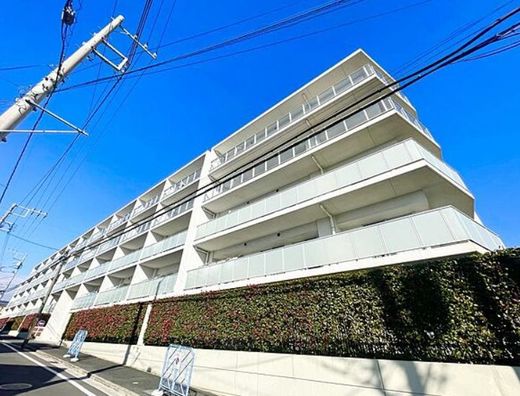 プレサンスロジェ横濱天王町