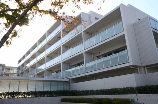 プレサンスロジェ横濱天王町