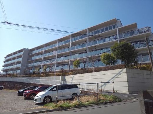 プレサンスロジェ横濱天王町