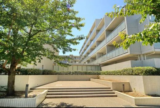 プレサンスロジェ横濱天王町