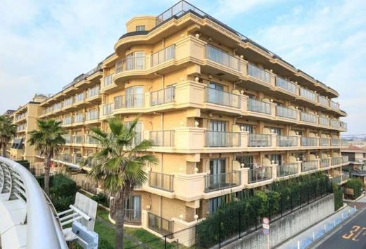 グランシティ湘南海岸マリナージュスクエア