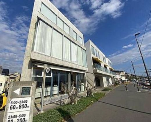 WEEKEND HOUSE ALLEY(ウィークエンドハウスアレイ)