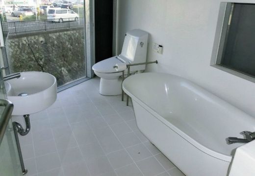 WEEKEND HOUSE ALLEY(ウィークエンドハウスアレイ)