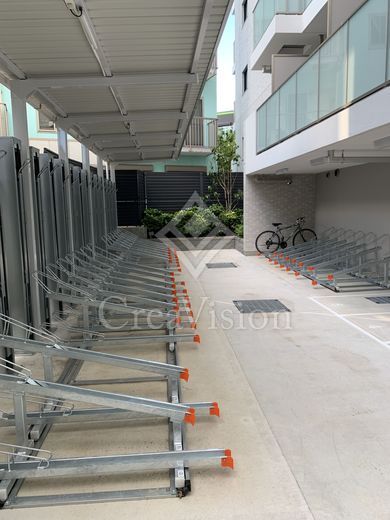 ドゥーエ横濱鶴見
