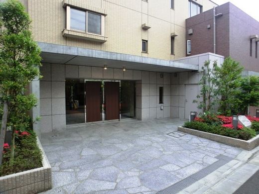 メゾンカルム西新宿