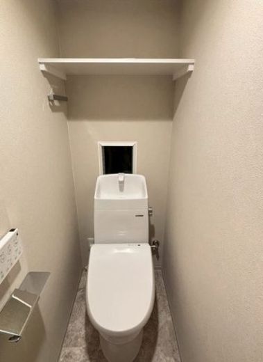 ウェルスクエア西新宿五丁目