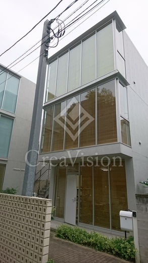 CRANE COURT（クレインコート）