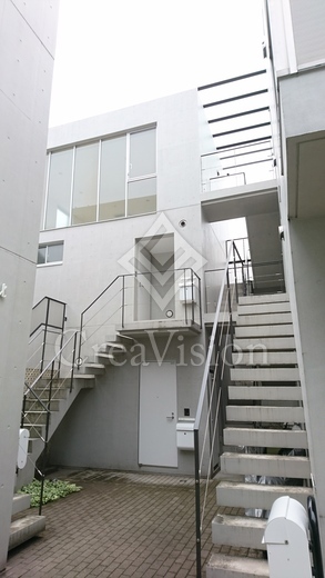 CRANE COURT（クレインコート）