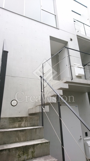 CRANE COURT（クレインコート）